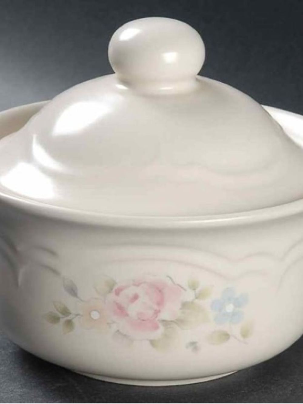 Pfaltzgraff - (Tea Rose) Sugar Bowl w/ Lid